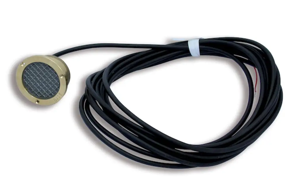 Feuchte- und Temperaturfühler von Roth mit runder Messsonde und Kabel zur Installation in Freiflächenheizungen.